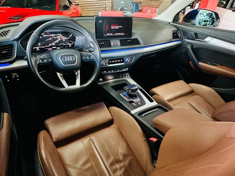 Audi Q5 2.0 45 TFSI GASOLINA S-LINE QUATTRO S TRONIC 2023/2023 CASTELLAN E TOMAZONI MOTORS CAXIAS DO SUL / Carros no Vale