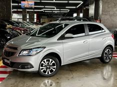 Chevrolet ONIX 1.4 MPFI LTZ 8V FLEX 4P AUTOMÁTICO 2015/2016 CASTELLAN E TOMAZONI MOTORS CAXIAS DO SUL / Carros no Vale