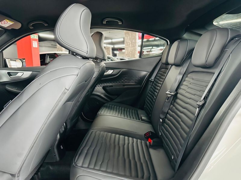 Fiat FASTBACK 1.3 TURBO 270 FLEX LIMITED EDITION AT6 2023/2023 CASTELLAN E TOMAZONI MOTORS CAXIAS DO SUL / Carros no Vale