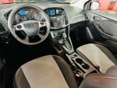 Ford FOCUS 1.6 S 16V FLEX 4P POWERSHIFT 2014/2015 CASTELLAN E TOMAZONI MOTORS CAXIAS DO SUL / Carros no Vale