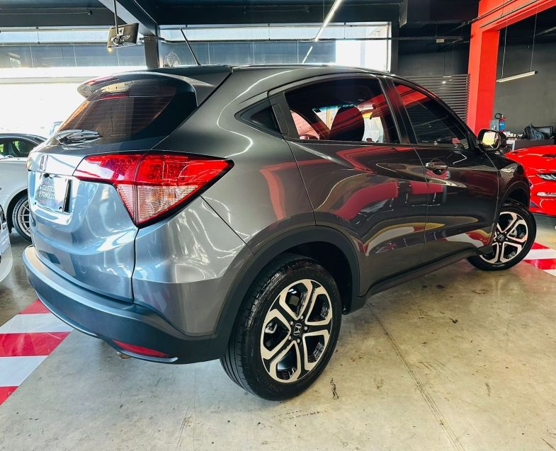Honda HR-V 1.8 16V FLEX LX 4P AUTOMÁTICO 2016/2016 CASTELLAN E TOMAZONI MOTORS CAXIAS DO SUL / Carros no Vale