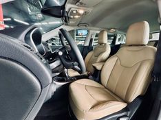 JEEP COMPASS 2.0 16V FLEX LONGITUDE AUTOMÁTICO 2017/2017 CASTELLAN E TOMAZONI MOTORS CAXIAS DO SUL / Carros no Vale