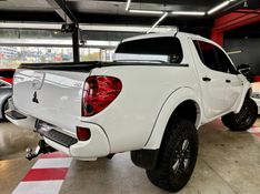 Mitsubishi L200 TRITON 3.2 HPE 4X4 CD 16V TURBO INTERCOOLER DIESEL 4P AUTOMÁTICO 2014/2015 CASTELLAN E TOMAZONI MOTORS CAXIAS DO SUL / Carros no Vale