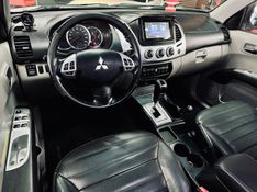 Mitsubishi L200 TRITON 3.2 HPE 4X4 CD 16V TURBO INTERCOOLER DIESEL 4P AUTOMÁTICO 2014/2015 CASTELLAN E TOMAZONI MOTORS CAXIAS DO SUL / Carros no Vale