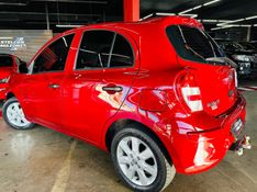Nissan MARCH 1.6 SV 16V FLEX 4P MANUAL 2011/2012 CASTELLAN E TOMAZONI MOTORS CAXIAS DO SUL / Carros no Vale