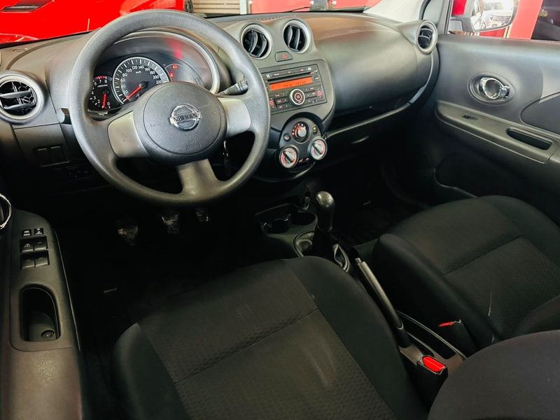 Nissan MARCH 1.6 SV 16V FLEX 4P MANUAL 2011/2012 CASTELLAN E TOMAZONI MOTORS CAXIAS DO SUL / Carros no Vale