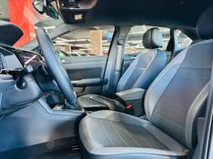 Volkswagen NIVUS 1.0 200 TSI TOTAL FLEX HIGHLINE AUTOMÁTICO 2023/2024 CASTELLAN E TOMAZONI MOTORS CAXIAS DO SUL / Carros no Vale