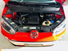Volkswagen UP 1.0 TSI HIGH UP 12V FLEX 4P MANUAL 2016/2016 CASTELLAN E TOMAZONI MOTORS CAXIAS DO SUL / Carros no Vale