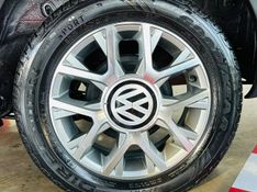 Volkswagen UP 1.0 TSI HIGH UP 12V FLEX 4P MANUAL 2016/2016 CASTELLAN E TOMAZONI MOTORS CAXIAS DO SUL / Carros no Vale