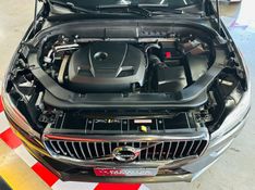 Volvo XC60 2.0 T5 GASOLINA INSCRIPTION AWD GEARTRONIC 2018/2018 CASTELLAN E TOMAZONI MOTORS CAXIAS DO SUL / Carros no Vale