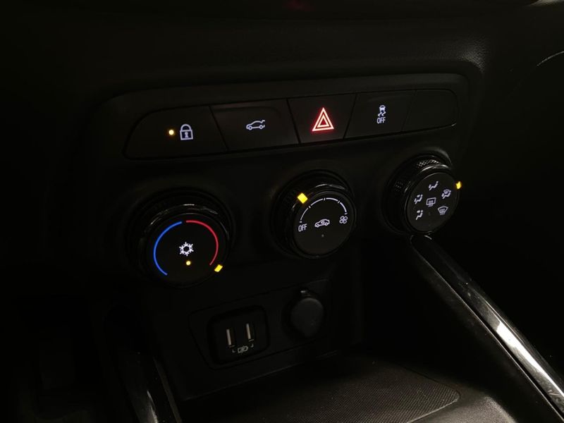 Chevrolet ONIX 1.0 TURBO FLEX PLUS AUTOMÁTICO 2021/2021 DRSUL SEMINOVOS CAXIAS DO SUL – LAJEADO – SANTA CRUZ DO SUL / Carros no Vale