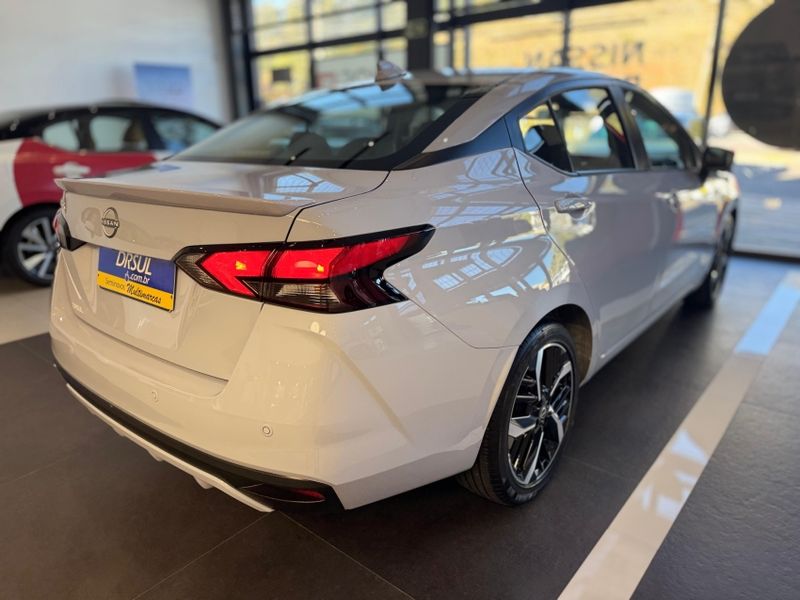 Nissan VERSA 1.6 16V FLEX EXCLUSIVE XTRONIC 2024/2025 DRSUL SEMINOVOS CAXIAS DO SUL – LAJEADO – SANTA CRUZ DO SUL / Carros no Vale