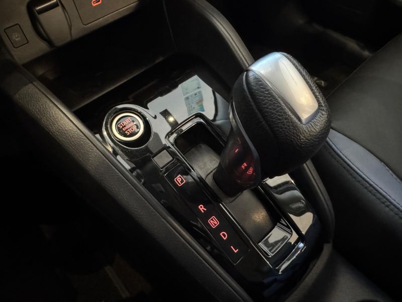 Nissan VERSA 1.6 16V FLEX EXCLUSIVE XTRONIC 2024/2025 DRSUL SEMINOVOS CAXIAS DO SUL – LAJEADO – SANTA CRUZ DO SUL / Carros no Vale