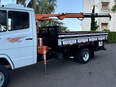 Mercedes-Benz 710 MB 710 2p Munck 2001/2001 CAMINHÕES & CAMIONETAS PASSO FUNDO / Carros no Vale