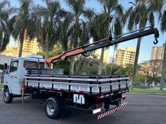 Mercedes-Benz 710 MB 710 2p Munck 2001/2001 CAMINHÕES & CAMIONETAS PASSO FUNDO / Carros no Vale