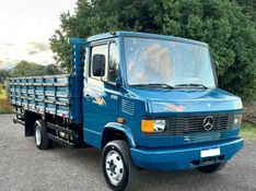 Mercedes-Benz 710 MB 710 Plus 2p Graneleira 2008/2009 CAMINHÕES & CAMIONETAS PASSO FUNDO / Carros no Vale