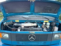 Mercedes-Benz 710 MB 710 Plus 2p Graneleira 2008/2009 CAMINHÕES & CAMIONETAS PASSO FUNDO / Carros no Vale