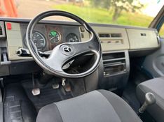 Mercedes-Benz 710 MB 710 Plus 2p Graneleira 2008/2009 CAMINHÕES & CAMIONETAS PASSO FUNDO / Carros no Vale