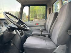 Mercedes-Benz 710 MB 710 Plus 2p Graneleira 2008/2009 CAMINHÕES & CAMIONETAS PASSO FUNDO / Carros no Vale