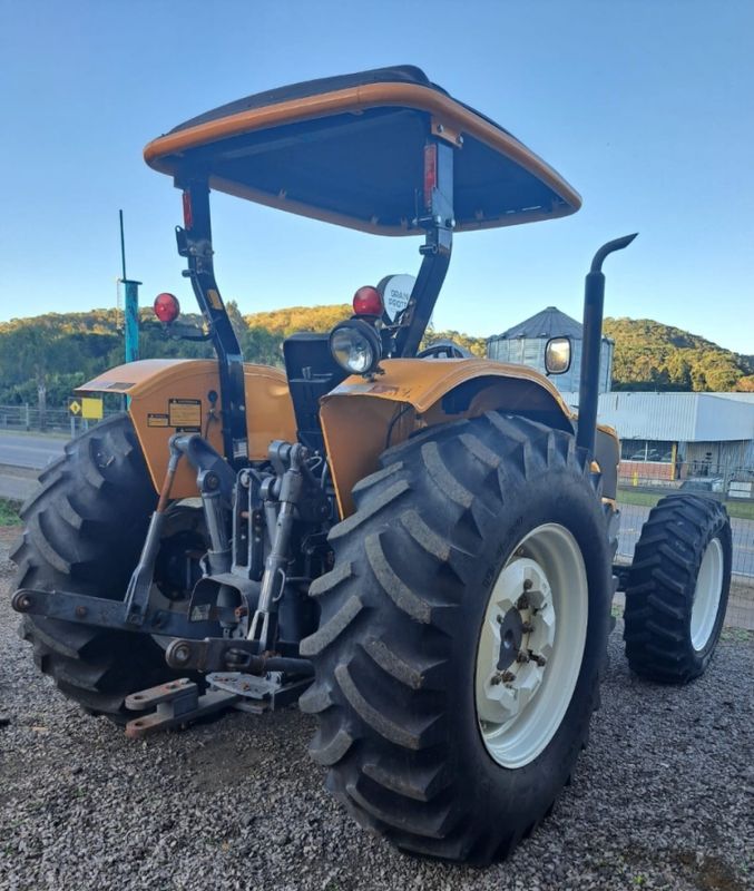 Valtra Trator A 750 A 750-4×4 2018/2018 CAMINHÕES & CAMIONETAS PASSO FUNDO / Carros no Vale