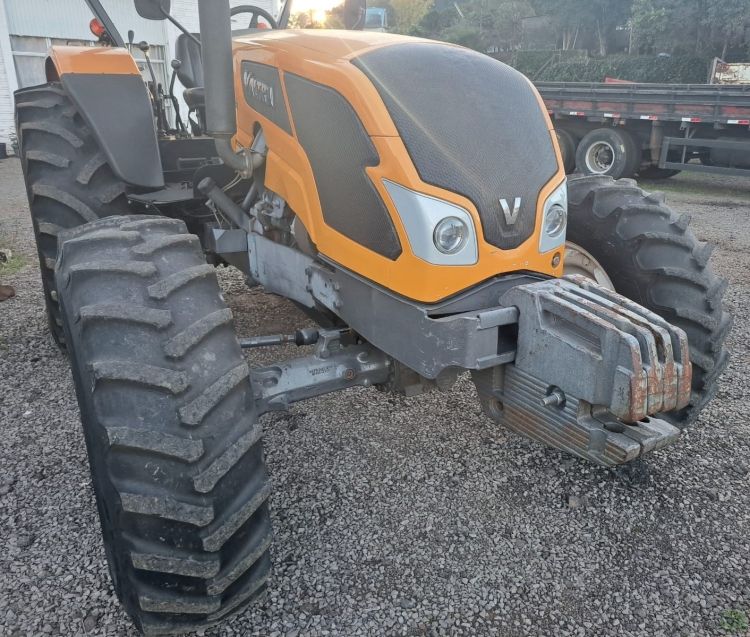 Valtra Trator A 750 A 750-4×4 2018/2018 CAMINHÕES & CAMIONETAS PASSO FUNDO / Carros no Vale