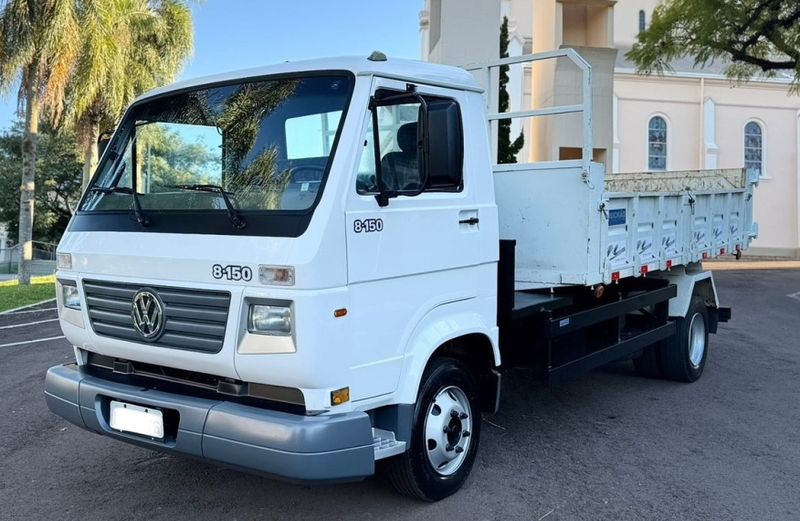 Volkswagen 8-150E Delivery 4X2 VW 8-150 E Worker Caçamba 2004/2004 CAMINHÕES & CAMIONETAS PASSO FUNDO / Carros no Vale