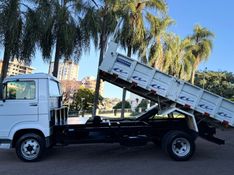 Volkswagen 8-150E Delivery 4X2 VW 8-150 E Worker Caçamba 2004/2004 CAMINHÕES & CAMIONETAS PASSO FUNDO / Carros no Vale