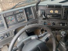 Volvo FH -12 380 GLOBETROTTER 4×2 2p (diesel) 2002/2003 CAMINHÕES & CAMIONETAS PASSO FUNDO / Carros no Vale