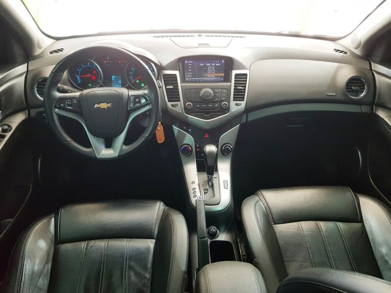 Chevrolet CRUZE 1.8 LT 16V FLEX 4P AUTOMÁTICO 2012/2013 ADVANT AUTOMÓVEIS CAXIAS DO SUL / Carros no Vale