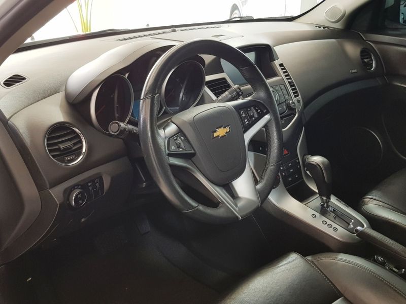 Chevrolet CRUZE 1.8 LT 16V FLEX 4P AUTOMÁTICO 2012/2013 ADVANT AUTOMÓVEIS CAXIAS DO SUL / Carros no Vale