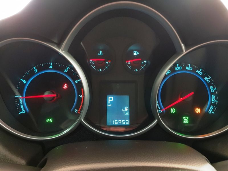 Chevrolet CRUZE 1.8 LT 16V FLEX 4P AUTOMÁTICO 2012/2013 ADVANT AUTOMÓVEIS CAXIAS DO SUL / Carros no Vale