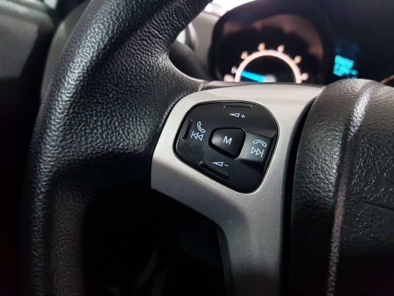 Ford FIESTA 1.6 TI-VCT FLEX SEL POWERSHIFT 2018/2018 ADVANT AUTOMÓVEIS CAXIAS DO SUL / Carros no Vale
