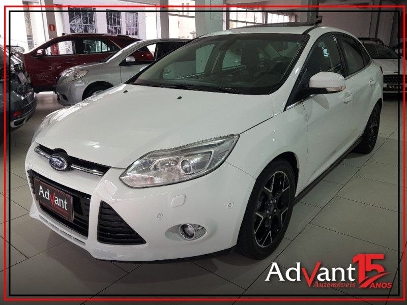 Ford FOCUS 2.0 TITANIUM PLUS SEDAN 16V FLEX 4P POWERSHIFT 2015/2015 ADVANT AUTOMÓVEIS CAXIAS DO SUL / Carros no Vale