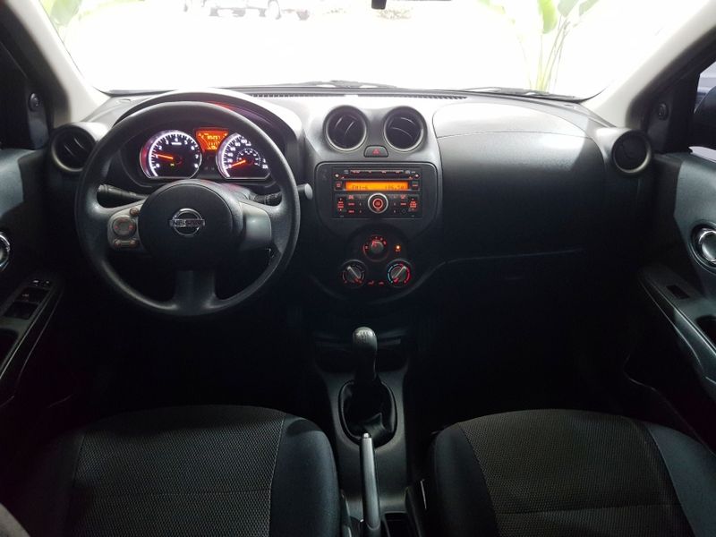 Nissan VERSA 1.6 16V FLEX SL 4P MANUAL 2013/2014 ADVANT AUTOMÓVEIS CAXIAS DO SUL / Carros no Vale