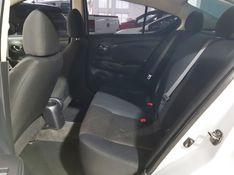 Nissan VERSA 1.6 16V FLEX SL 4P MANUAL 2013/2014 ADVANT AUTOMÓVEIS CAXIAS DO SUL / Carros no Vale