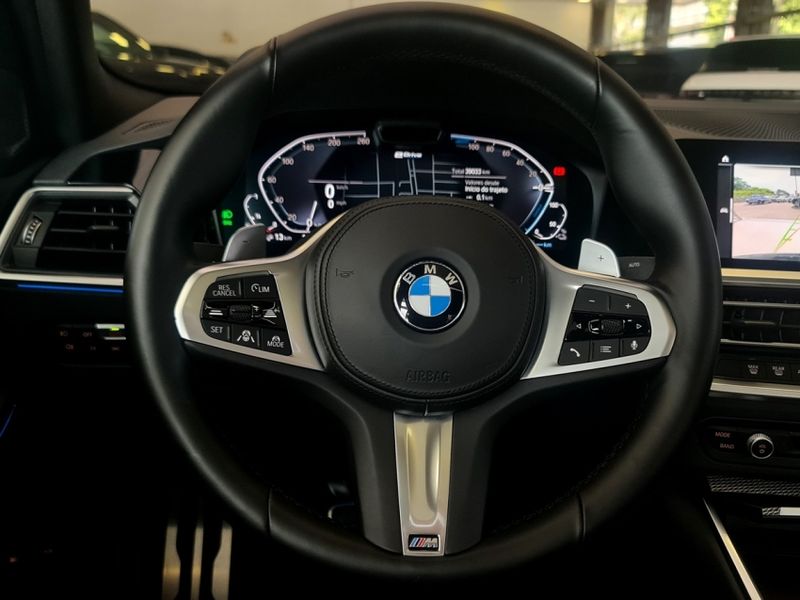 BMW 330e 2.0 16V TURBO HÍBRIDO M SPORT AUTOMÁTICO 2020/2021 CARRO DEZ NOVO HAMBURGO / Carros no Vale