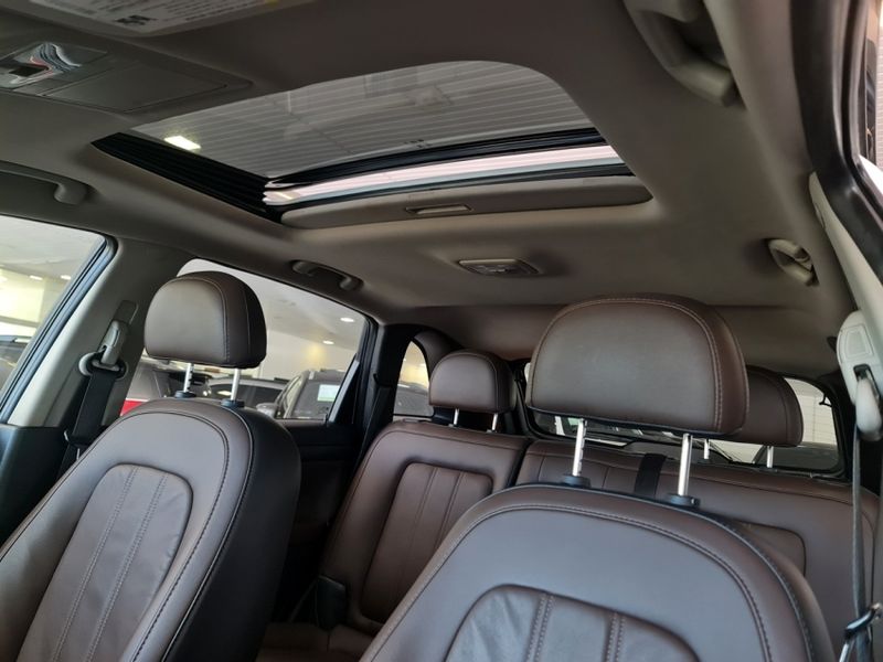 Chevrolet CAPTIVA 2.4 SIDI 16V GASOLINA 4P AUTOMÁTICO 2015/2016 CARRO DEZ NOVO HAMBURGO / Carros no Vale