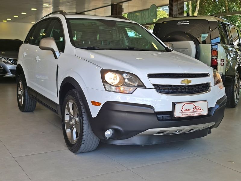 Chevrolet CAPTIVA 2.4 SIDI 16V GASOLINA 4P AUTOMÁTICO 2015/2016 CARRO DEZ NOVO HAMBURGO / Carros no Vale