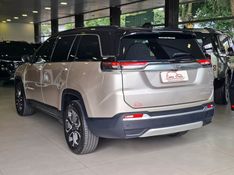 JEEP COMMANDER 1.3 T270 TURBO FLEX LIMITED AT6 2024/2024 CARRO DEZ NOVO HAMBURGO / Carros no Vale