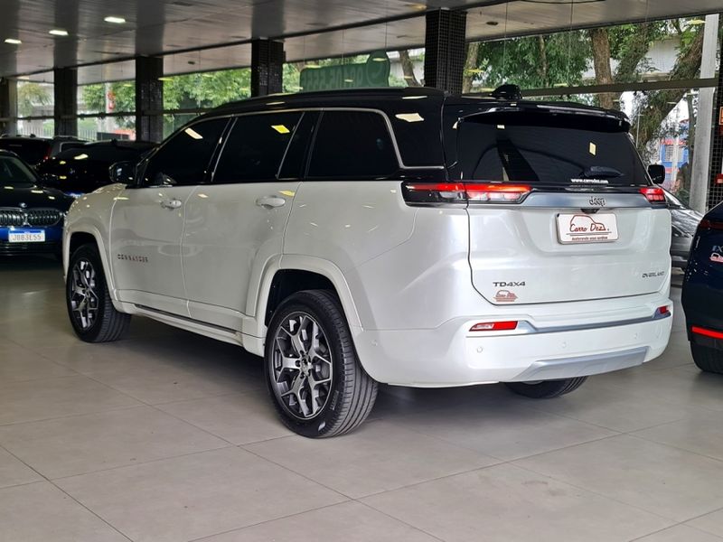 JEEP COMMANDER 2.0 TD380 TURBO DIESEL OVERLAND AT9 2022/2022 CARRO DEZ NOVO HAMBURGO / Carros no Vale