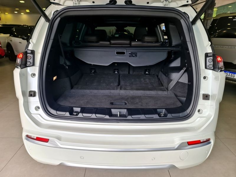 JEEP COMMANDER 2.0 TD380 TURBO DIESEL OVERLAND AT9 2022/2022 CARRO DEZ NOVO HAMBURGO / Carros no Vale