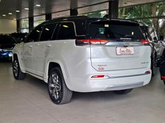 JEEP COMMANDER 2.0 TD380 TURBO DIESEL OVERLAND AT9 2022/2022 CARRO DEZ NOVO HAMBURGO / Carros no Vale