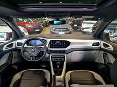 Volkswagen T-CROSS 1.4 250 TSI TOTAL FLEX HIGHLINE AUTOMÁTICO 2019/2020 CARRO DEZ NOVO HAMBURGO / Carros no Vale
