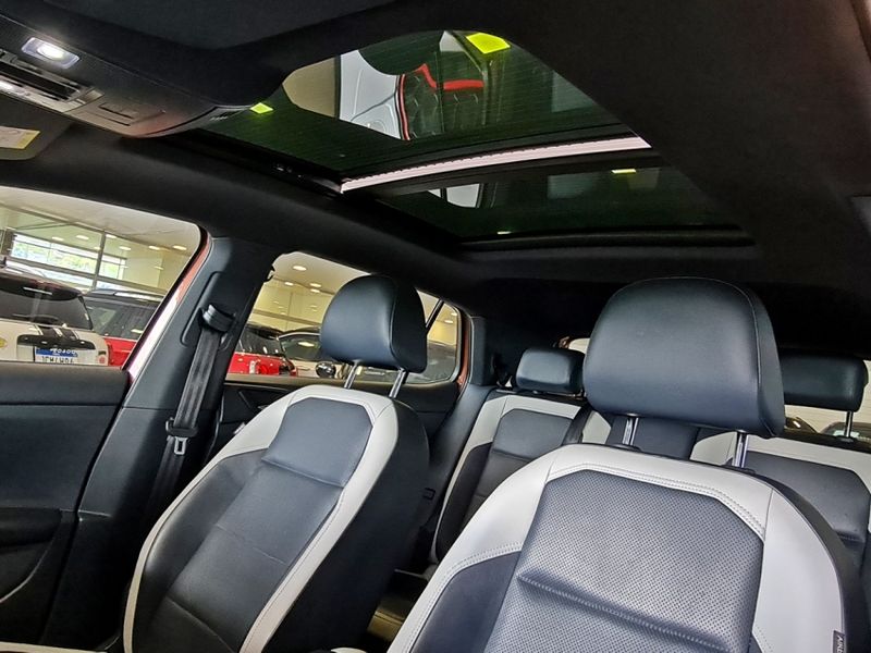 Volkswagen T-CROSS 1.4 250 TSI TOTAL FLEX HIGHLINE AUTOMÁTICO 2019/2020 CARRO DEZ NOVO HAMBURGO / Carros no Vale