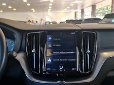 Volvo XC60 2.0 T5 GASOLINA MOMENTUM AWD GEARTRONIC 2018/2019 CARRO DEZ NOVO HAMBURGO / Carros no Vale