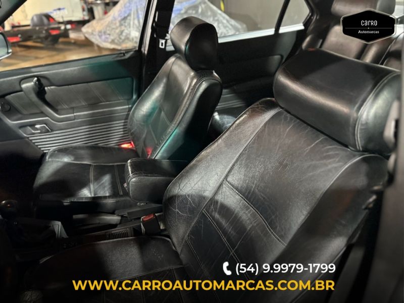 Alfa Romeo 164 3.0 SUPER V6 24V GASOLINA 4P MANUAL 1995/1995 CARRO AUTOMARCAS CAXIAS DO SUL / Carros no Vale