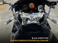 Suzuki Gsr Gsxr 750 1998/1998 CARRO AUTOMARCAS CAXIAS DO SUL / Carros no Vale