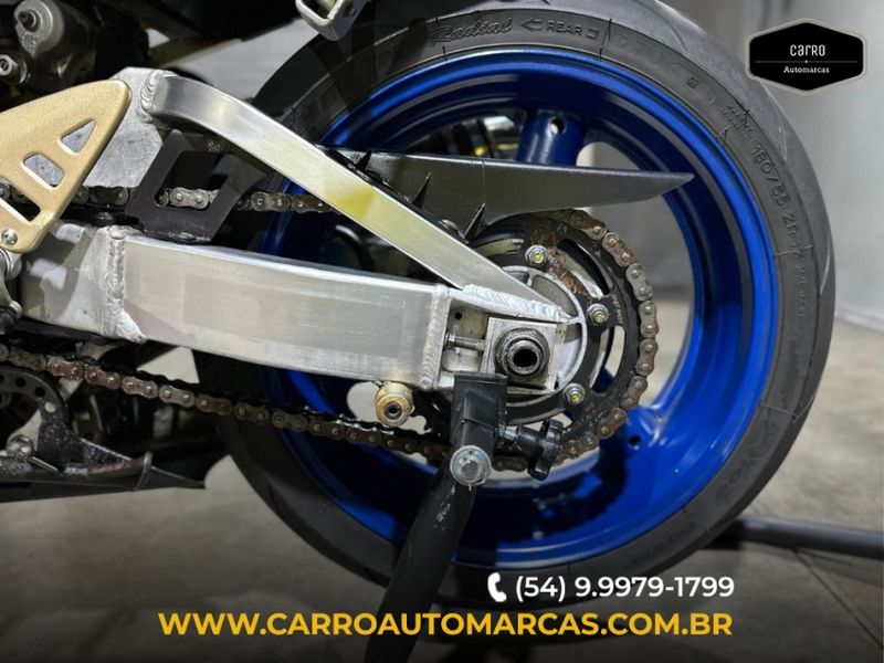 Suzuki Gsr Gsxr 750 1998/1998 CARRO AUTOMARCAS CAXIAS DO SUL / Carros no Vale