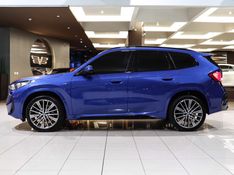 BMW X1 2.0 16V TURBO GASOLINA SDRIVE20I M SPORT STEPTRONIC 2024/2025 VIA BELLA VEÍCULOS ESPECIAIS CAXIAS DO SUL / Carros no Vale