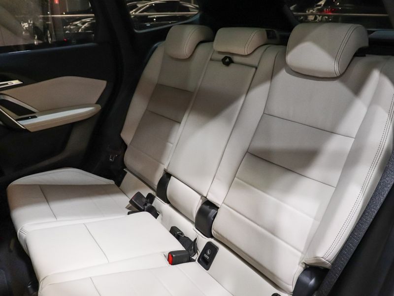 BMW X1 2.0 16V TURBO GASOLINA SDRIVE20I M SPORT STEPTRONIC 2024/2025 VIA BELLA VEÍCULOS ESPECIAIS CAXIAS DO SUL / Carros no Vale